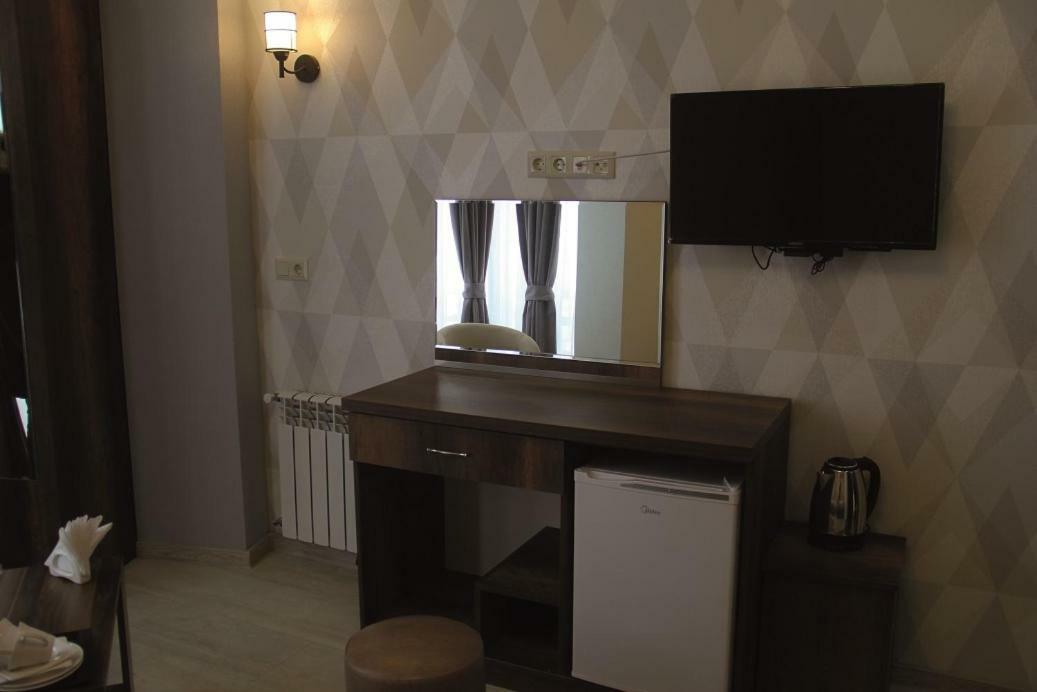 Moon Light Hotel Tbilisi Buitenkant foto